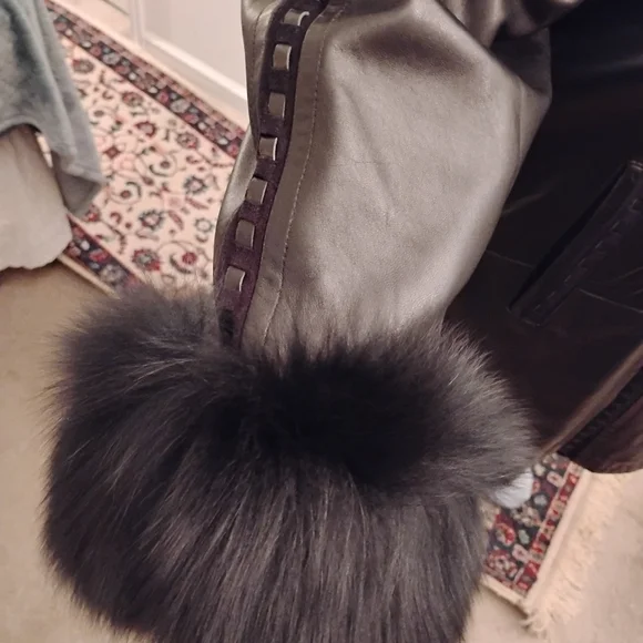 Men's Black Leather Jacket - Picture 10 of 12